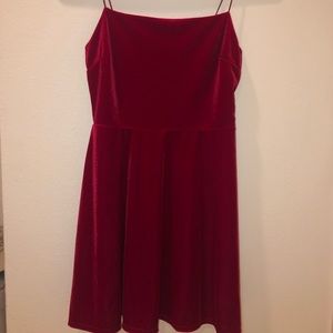 NWOT UO red velvet dress, SMALL/PETITE